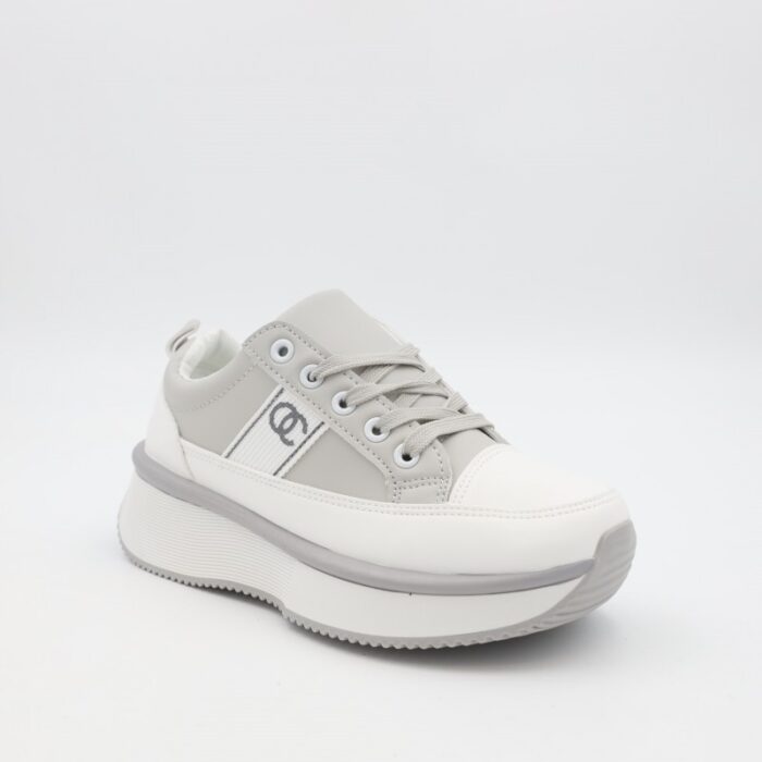 ⁦حذاء رياضي للنساء لون رمادي و أبيض⁩ - الصورة ⁦2⁩