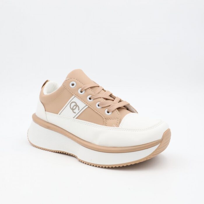 ⁦حذاء رياضي للجنسين لون بيج و أبيض⁩ - الصورة ⁦2⁩