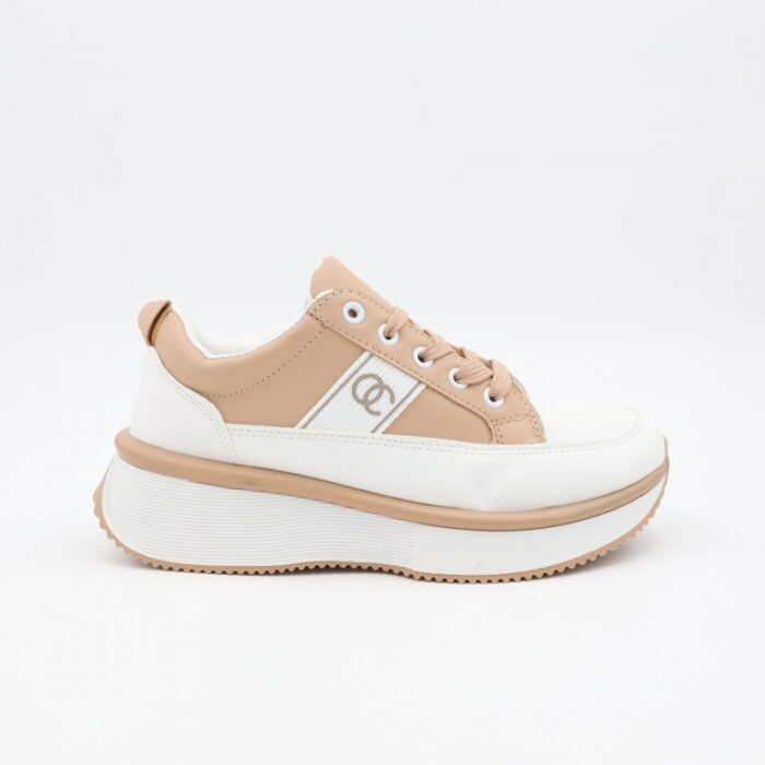 ⁦حذاء رياضي للجنسين لون بيج و أبيض⁩ - الصورة ⁦3⁩