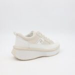 ⁦حذاء رياضي للجنسين لون بيج و أبيض⁩ - الصورة ⁦4⁩