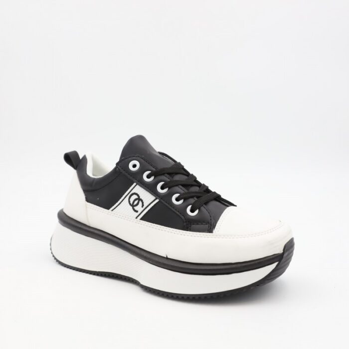 ⁦حذاء رياضي للجنسين لون أسود و أبيض⁩ - الصورة ⁦2⁩