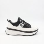 ⁦حذاء رياضي للجنسين لون أسود و أبيض⁩ - الصورة ⁦3⁩