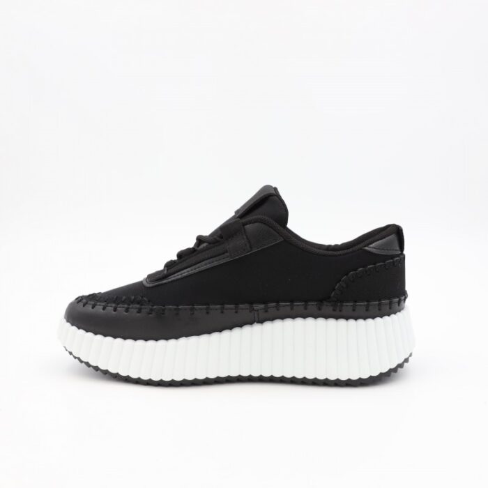 ⁦حذاء رياضي للنساء لون أسود و أبيض⁩ - الصورة ⁦4⁩