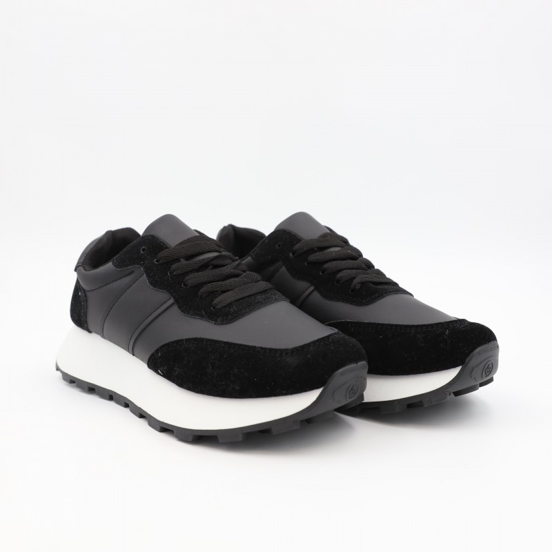 103376462_67dca43f5c394 حذاء رياضي للجنسين لون أسود - الصورة 1