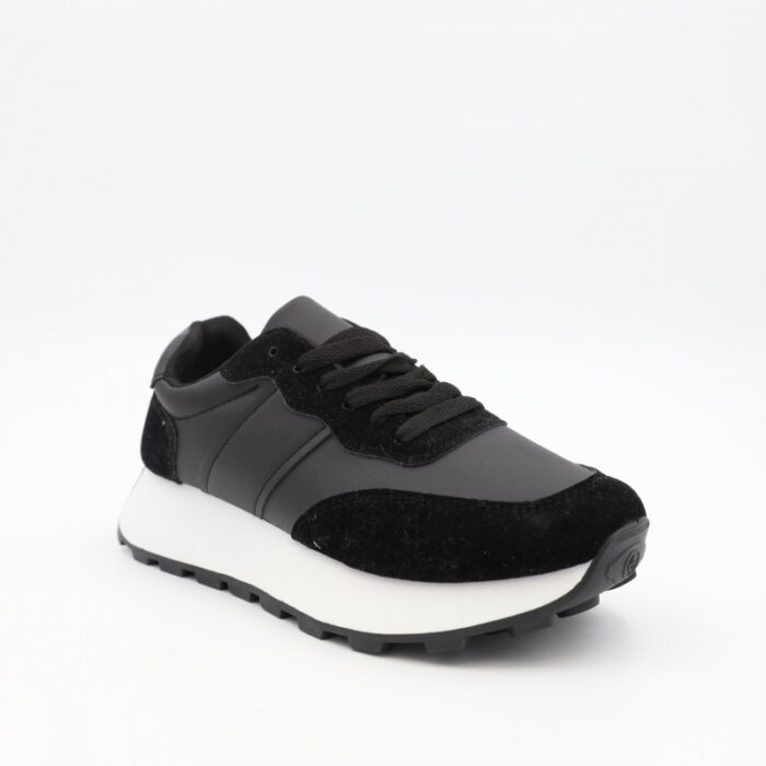 ⁦حذاء رياضي للجنسين لون أسود⁩ - الصورة ⁦2⁩