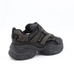 ⁦حذاء رياضي للنساء لون أسود مع أحجار زركون بيضاء⁩ - الصورة ⁦4⁩