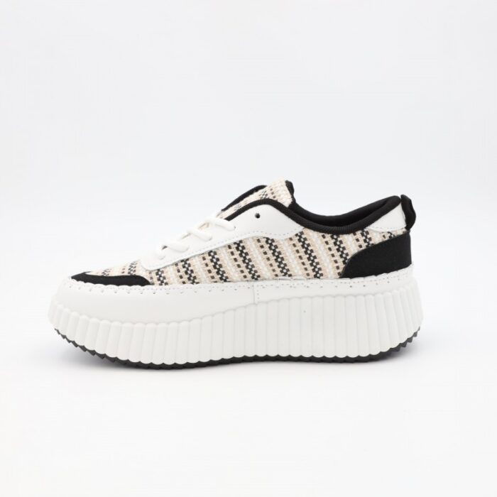 ⁦حذاء رياضي للنساء لون أبيض وبيج⁩ - الصورة ⁦4⁩