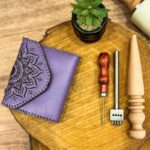 ⁦محفظة صناعه يدويه جلد طبيعي للنساء لون نهدي مقاس 11*10⁩ - الصورة ⁦2⁩