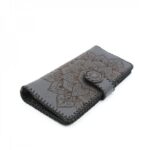 ⁦محفظة صناعه يدويه جلد طبيعي للنساء لون اسود مقاس 20*11⁩ - الصورة ⁦6⁩