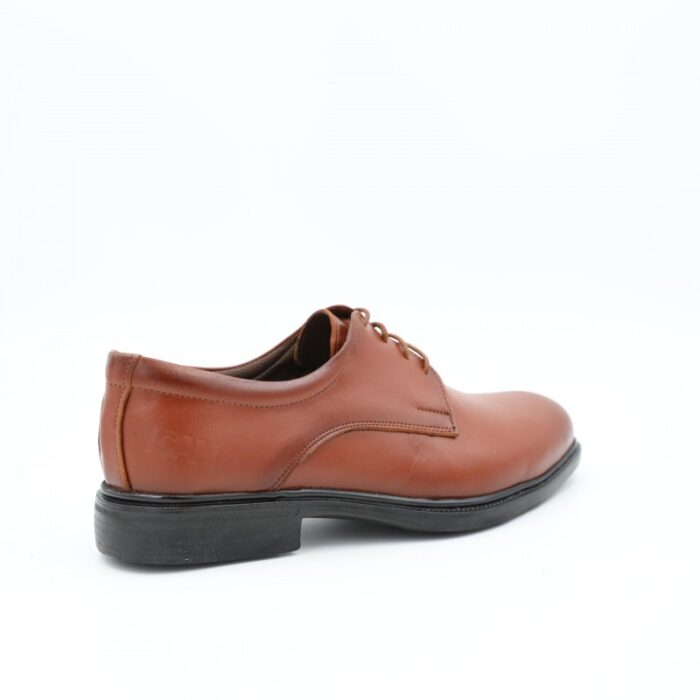 ⁦حذاء رسمي برباط للرجال جلد طبيعي لون عسلي ونعل أسود من I Can⁩ - الصورة ⁦4⁩