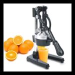 عصارة يدوية ستانلس من يونيفيرسال لون أسود