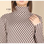 ⁦بلوزة صوف بأكمام طويلة للنساء لون بيج وبني⁩ - الصورة ⁦3⁩