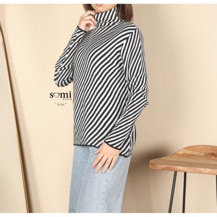 ⁦بلوزة صوف بأكمام طويلة للنساء لون أسود وأبيض⁩ - الصورة ⁦2⁩