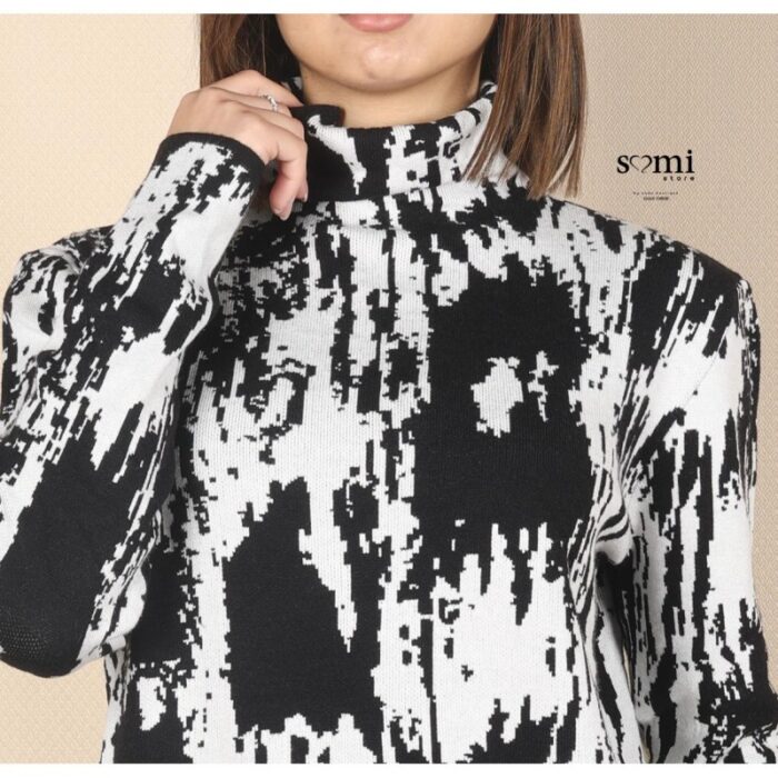 ⁦بلوزة صوف بأكمام طويلة للنساء لون أسود⁩ - الصورة ⁦3⁩