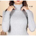 ⁦بلوزة جولف للنساء لون رمادي⁩ - الصورة ⁦3⁩