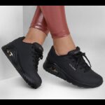 ⁦Skechers Women's Uno - Stand On Air Wide Fit Shoes -حذاء سكيتشرز أونو ستاند اون اير وايد فيت للنساء لون أسود⁩ - الصورة ⁦3⁩