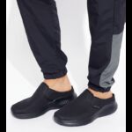 ⁦Skechers Men's Skech-Lite Pro Slide -شبشب سكيتشرز سكيتش لايت برو للرجال لون أسود⁩ - الصورة ⁦9⁩