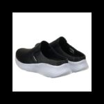 ⁦Skechers Men's Skech-Lite Pro Slide -شبشب سكيتشرز سكيتش لايت برو للرجال لون أسود ونعل أبيض⁩ - الصورة ⁦5⁩
