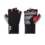 ⁦كفوف مع مشد احمر واسود⁩ - الصورة ⁦2⁩