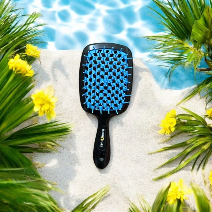 103376860_67dcb75e94e2f فرشاة شعر سيليكون مربعة لون أسود و أزرق - الصورة 1