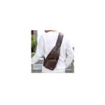 ⁦حقيبة كتف عصرية للرجال مع مدخل شحن USB مصنوعة من الجلد الصناعي ذات عدة جيوب لوضع كافة المستلزمات ومثالية في السفر لون بني⁩ - الصورة ⁦4⁩