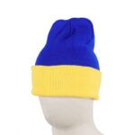 طاقية صوف لون أزرق و أصفر