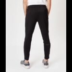 ⁦Skechers Men's Sporty skinny Pant⁩ - الصورة ⁦3⁩