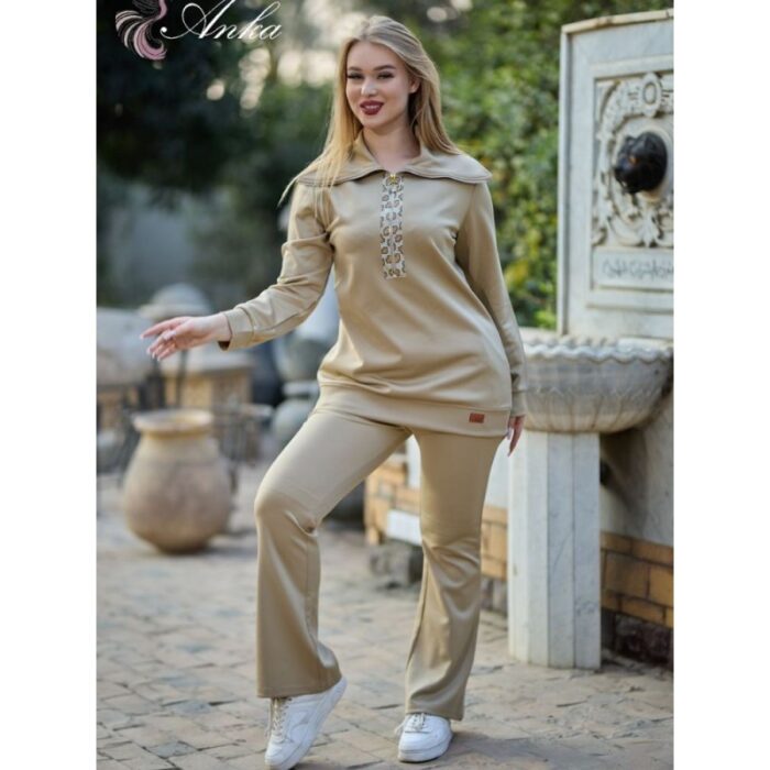 103377427_67dcbbbc1ec6a طقم نسائي (قطعتين) بأكمام طويلة للنساء لون بيج - الصورة 1