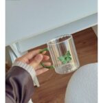 كاسة زجاج بتصميم فراشة لون أخضر