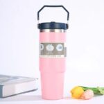 مطرة ستانليس 890 مل مع يد لون زهري