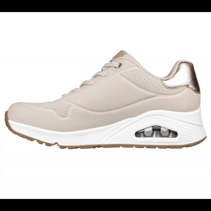 ⁦Skechers Women's Uno - Shimmer Away Shoes - حذاء سكيتشرز أونو - شيمر اويه للنساء لون بيج⁩ - الصورة ⁦6⁩