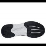 ⁦Skechers Men's GOrun Elevate 2.0 - Jetsweep Shoes - حذاء سكيتشرز جو رن ايليفيت 2.0- جت سويب للرجال لون أسود ورمادي⁩ - الصورة ⁦4⁩