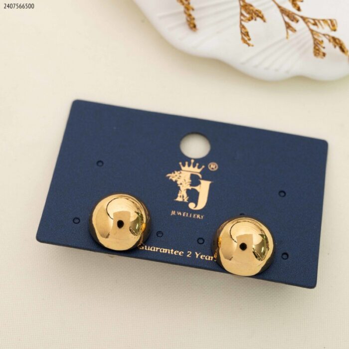 103377872_67de0f7f7be33 حلق ذهبي بتصميم نصف كرة حجم وسط - الصورة 1