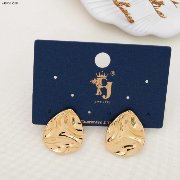 103377887_67de0f88a01b9 حلق ذهبي بتصميم دائري - الصورة 1