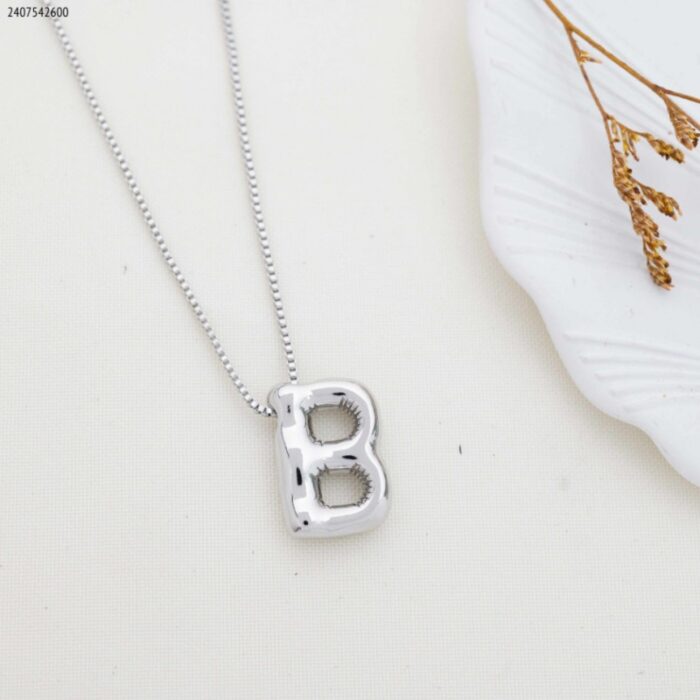 103377895_67de0f8cae890 سلسال فضي بتصميم حرف B منفوخ فضي حجم وسط - الصورة 1