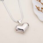 سلسال فضي بتصميم قلب منفوخ حجم كبير