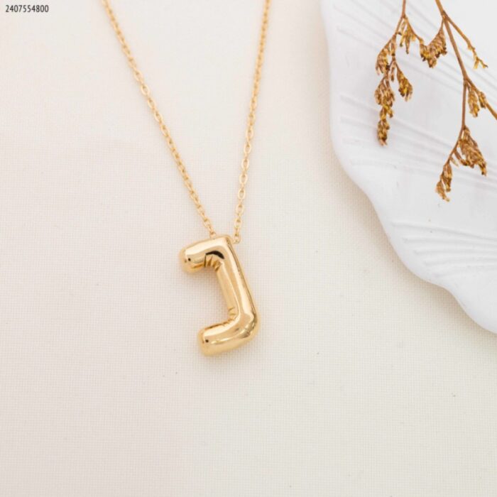 103377921_67de0fd0a1338 سلسال ذهبي بتصميم حرف J منفوخ حجم وسط - الصورة 1