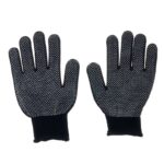 ⁦كفوف مضادة للإنزلاق لون اسود للجنسين⁩ - الصورة ⁦4⁩