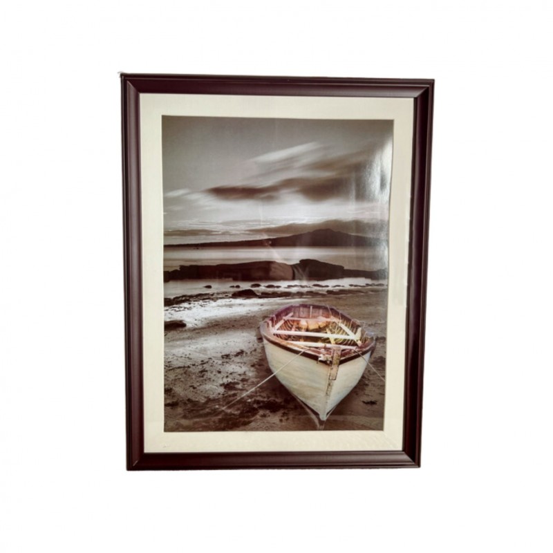 ⁦برواز اطار خشب لون بني حجم 33×43 سم⁩ - الصورة ⁦1⁩