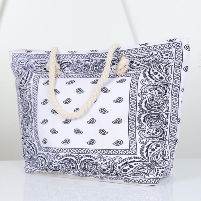 ⁦شنطة يد قماش للرحلات بزخرفة لون أبيض⁩ - الصورة ⁦2⁩