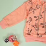 ⁦هودي فوتر للأطفال لون برتقالي فاتح⁩ - الصورة ⁦5⁩