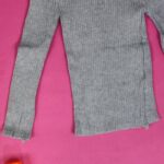 ⁦بلوزة جولف صوف ناعم للأطفال لون سكني⁩ - الصورة ⁦5⁩