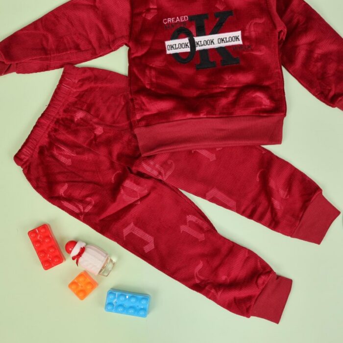 103378135_67de117c9bfe9 بجامة بتصميم طاقية (قطعتين) للأطفال لون خمري - الصورة 1