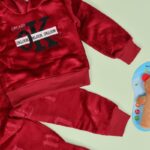 ⁦بجامة بتصميم طاقية (قطعتين) للأطفال لون خمري⁩ - الصورة ⁦9⁩