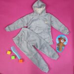 ⁦بجامة مبطنة بطاقية (قطعتين) للأطفال لون رمادي⁩ - الصورة ⁦7⁩