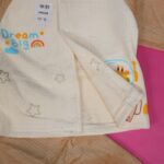 ⁦بجامة (قطعتين) للأطفال لون بني وأبيض⁩ - الصورة ⁦8⁩