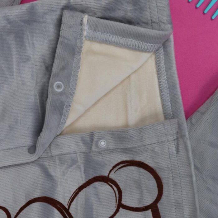 ⁦بجامة مبطنة (قطعتين) للأطفال لون رمادي فاتح⁩ - الصورة ⁦6⁩