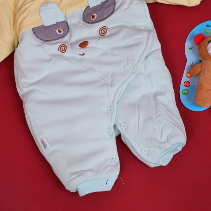 ⁦تبان بيبي لون أزرق فاتح وأصفر⁩ - الصورة ⁦2⁩