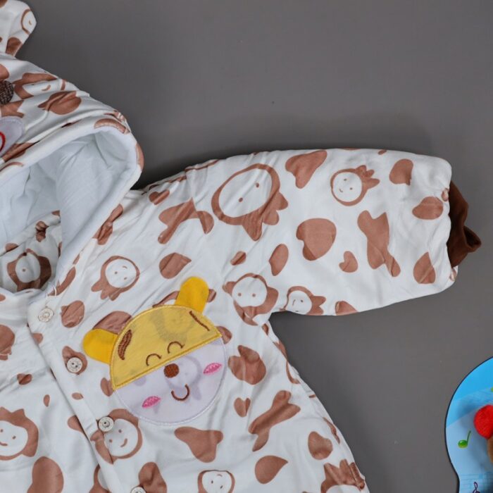 ⁦تبان بيبي لون ابيض وبني⁩ - الصورة ⁦4⁩