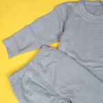 ⁦بجامة (قطعتين) للأطفال لون ازرق⁩ - الصورة ⁦3⁩